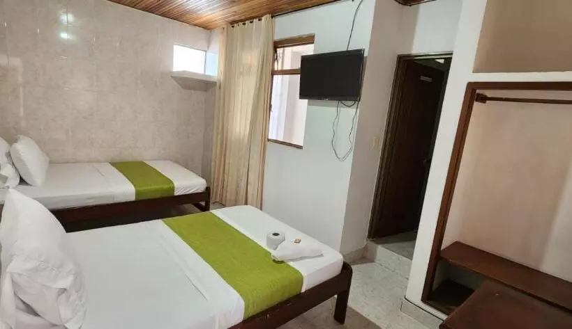 ホテル Luna Verde