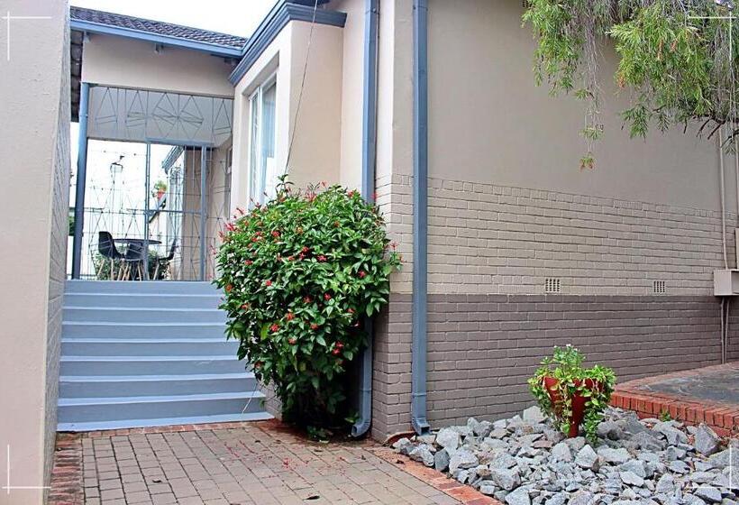 Pension The Global Link Hub