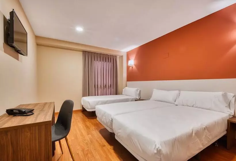 Hotelli Checkin Madrid Móstoles