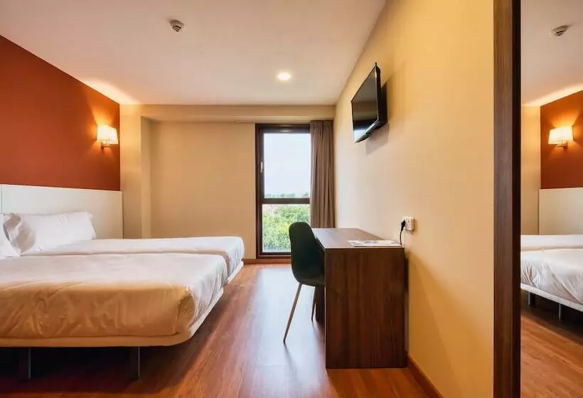 Hotelli Checkin Madrid Móstoles