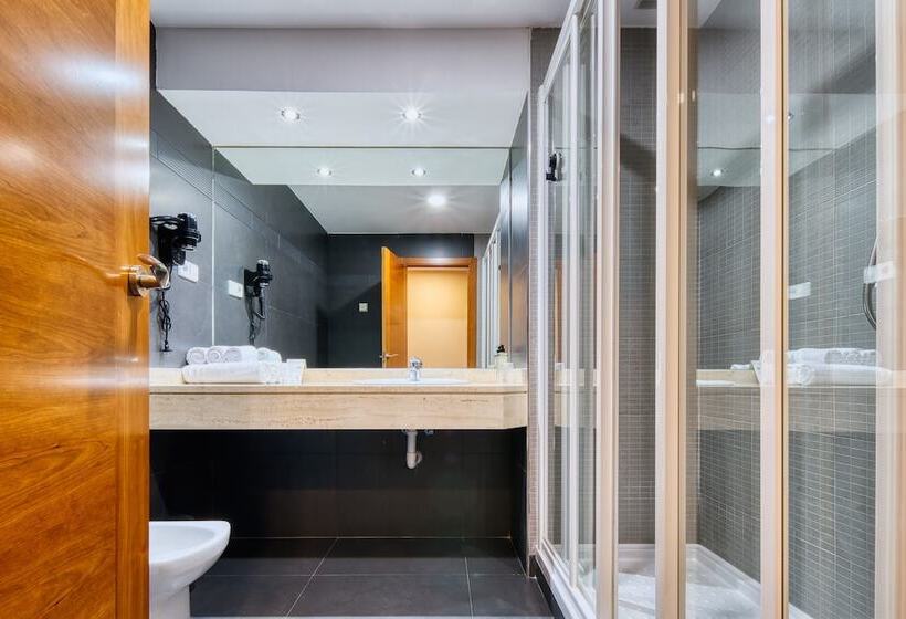 בית מלון כפרי Checkin Madrid Móstoles