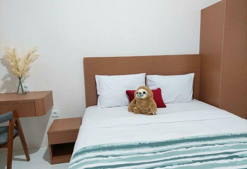 בית מלון כפרי Nines Residence Balikpapan