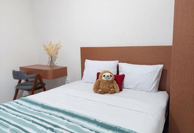 בית מלון כפרי Nines Residence Balikpapan