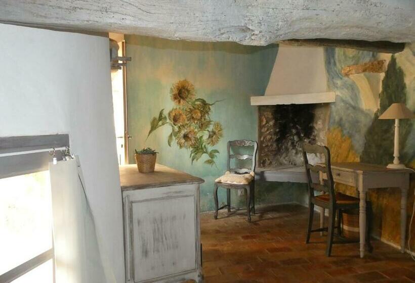 بنسيون Le Jas Des Aiguiers