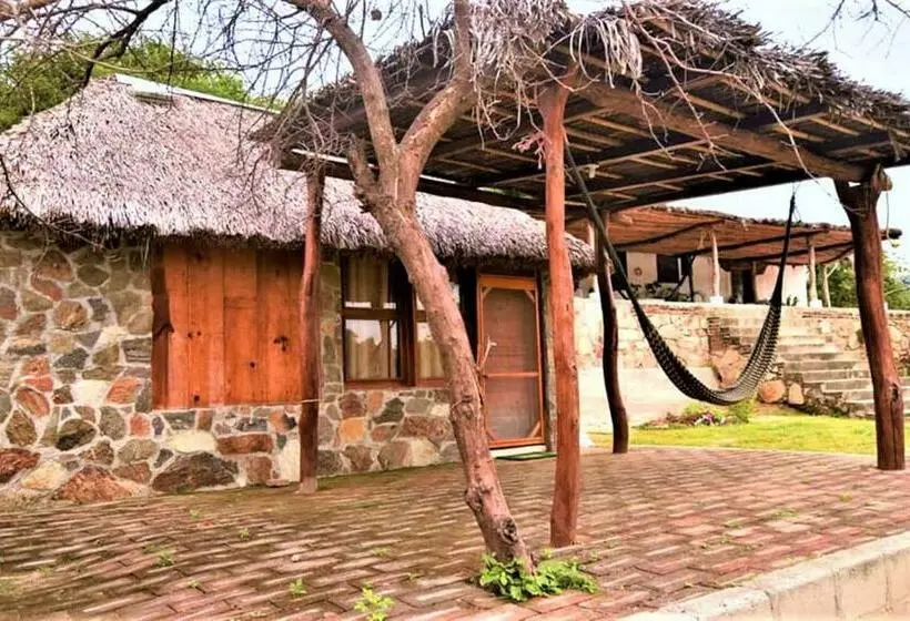 ユースホステル Cabañas Arce