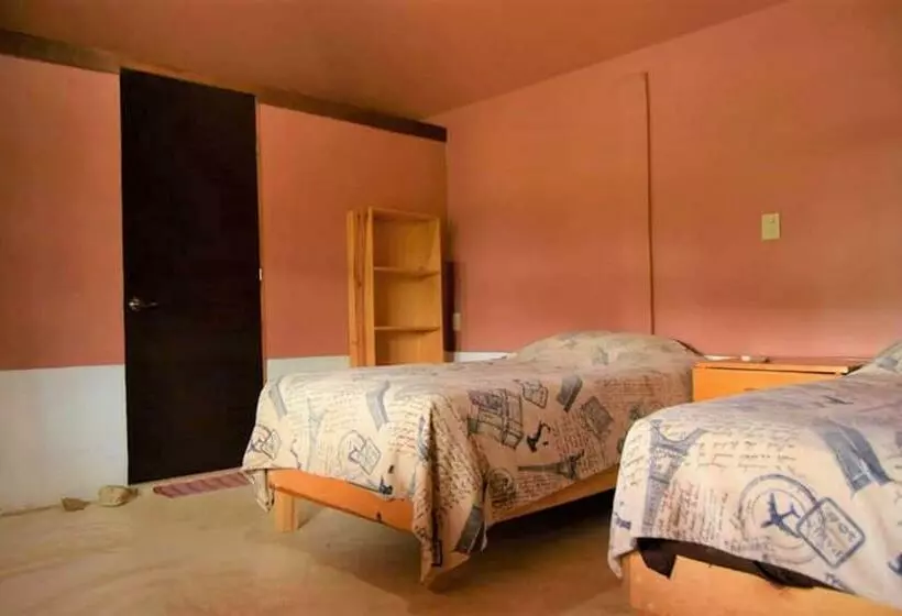 ユースホステル Cabañas Arce