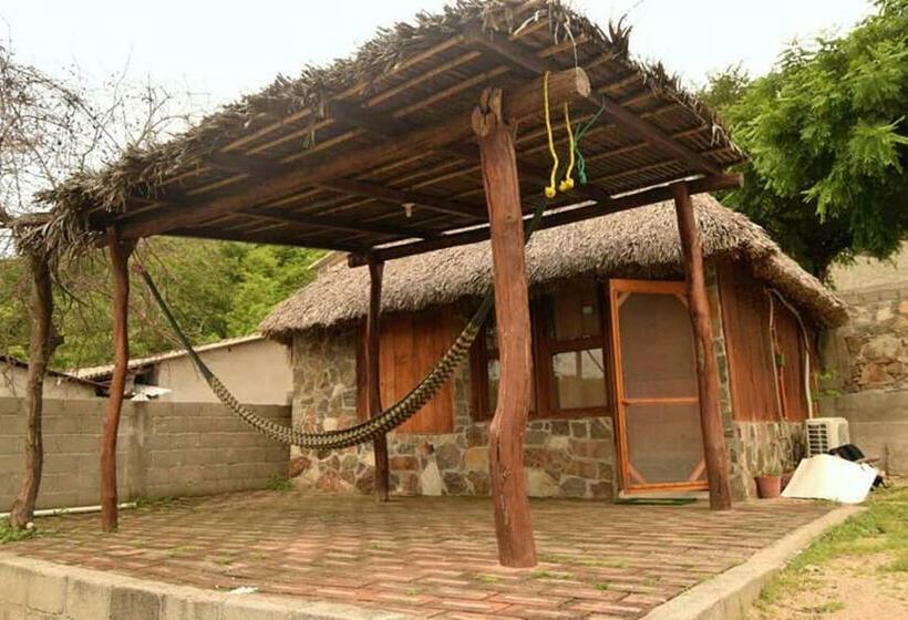 فندق صغير Cabañas Arce