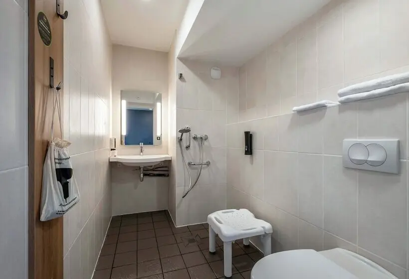 B&b Hotel Saintes