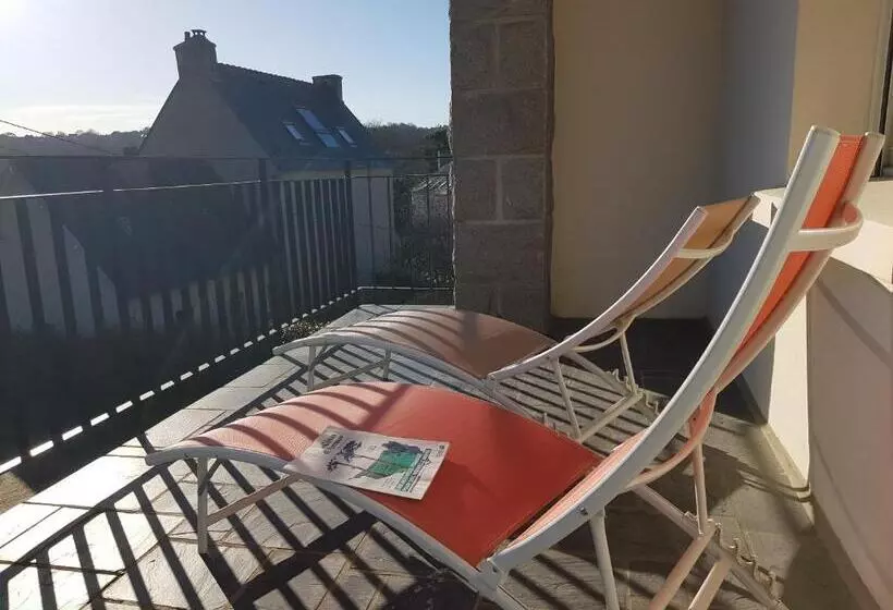 تختخواب و صبحانه Les Balcons Du Trégor