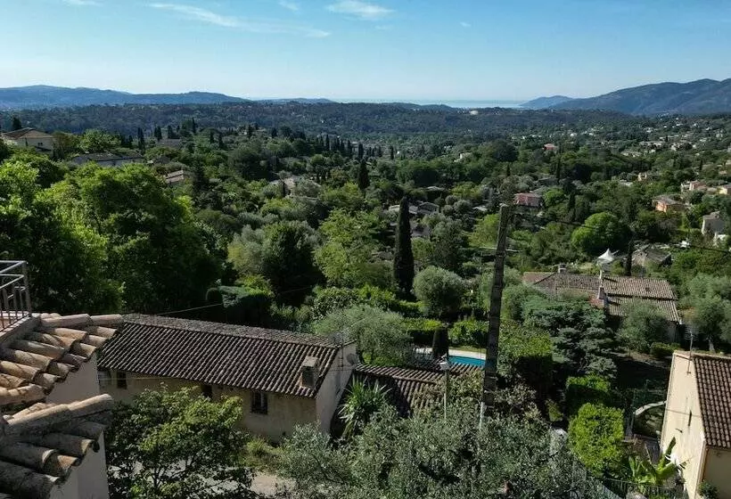 Aamiaismajoitus (B&B) Les Petites Terrasses