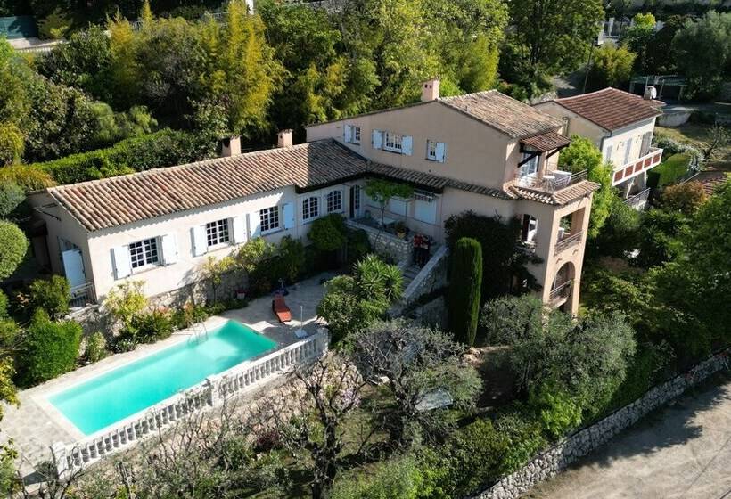 مبيت وإفطار Les Petites Terrasses