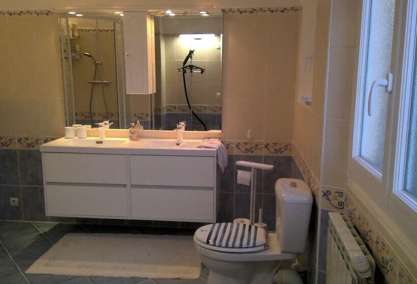 مبيت وإفطار Les Petites Terrasses