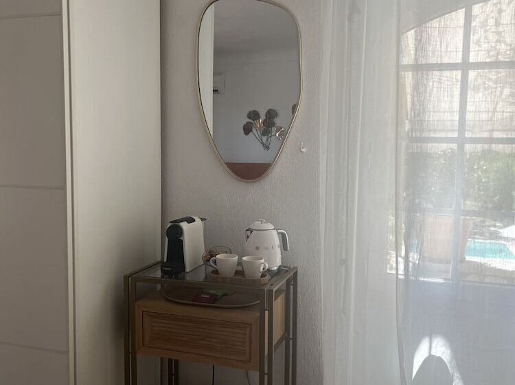 مبيت وإفطار Les Petites Terrasses