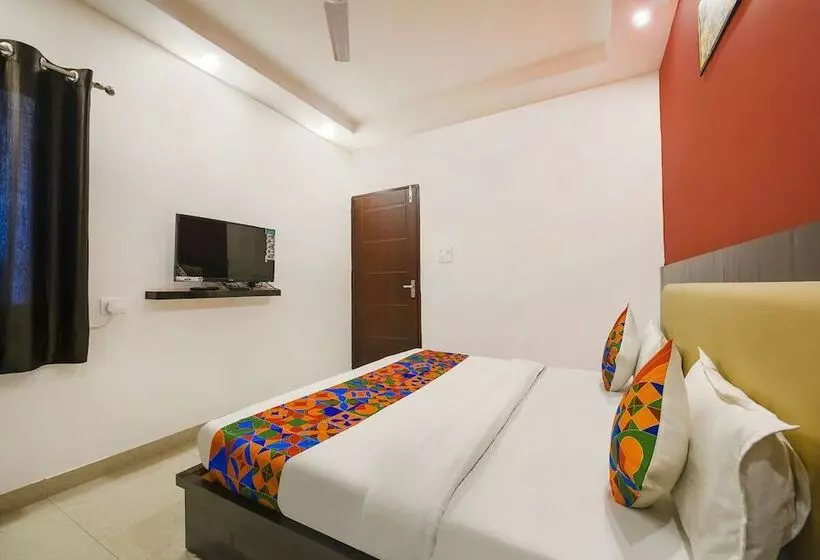 Hotelli Fabexpress D Oreal