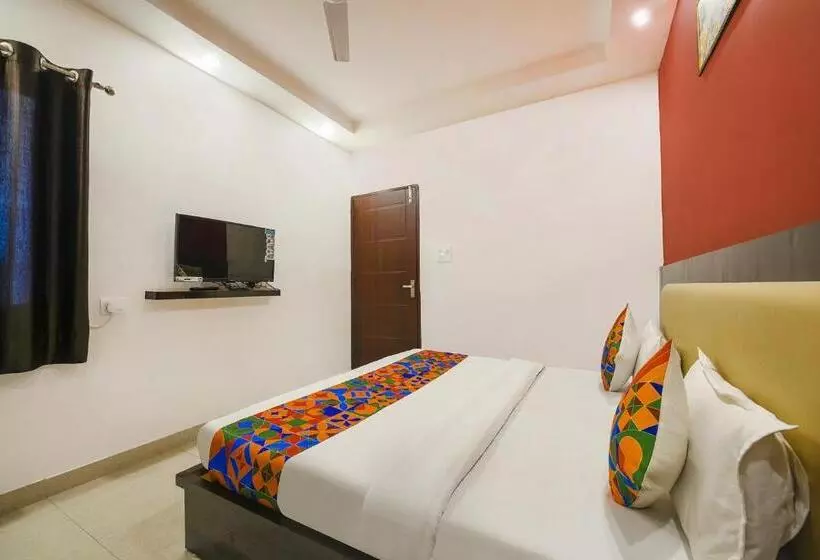 Hotelli Fabexpress D Oreal