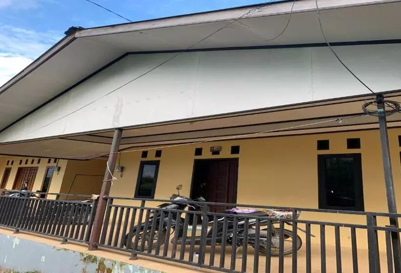 Hotelli Spot On 92544 Senja Homestay