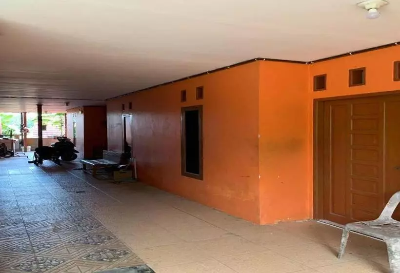 Hotelli Spot On 92544 Senja Homestay