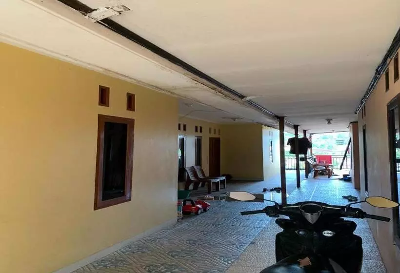 Hotelli Spot On 92544 Senja Homestay