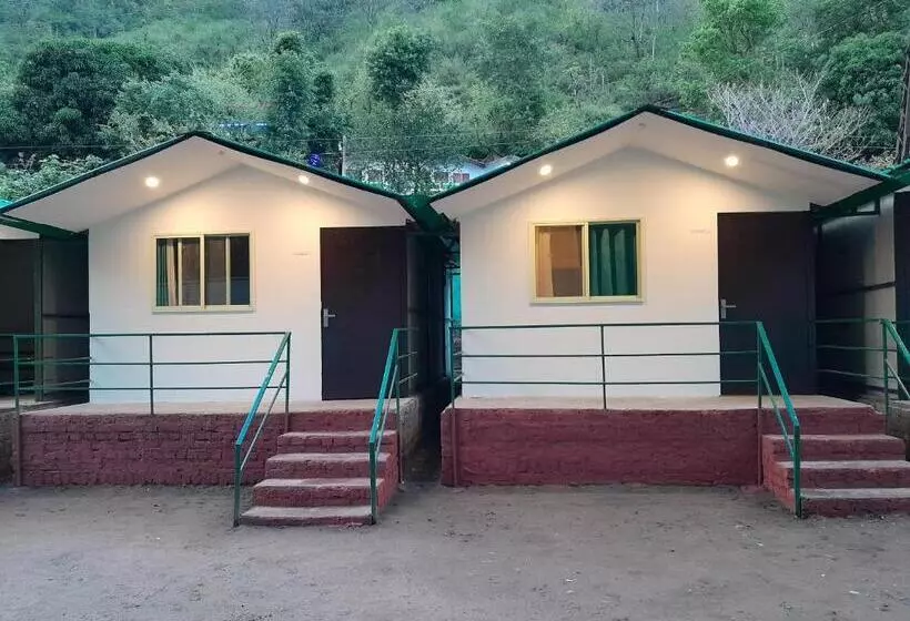 ホテル The Hill Mount Resort Shivpuri