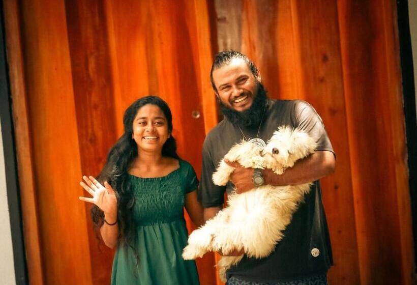 Pensió Bay Surf Hostel