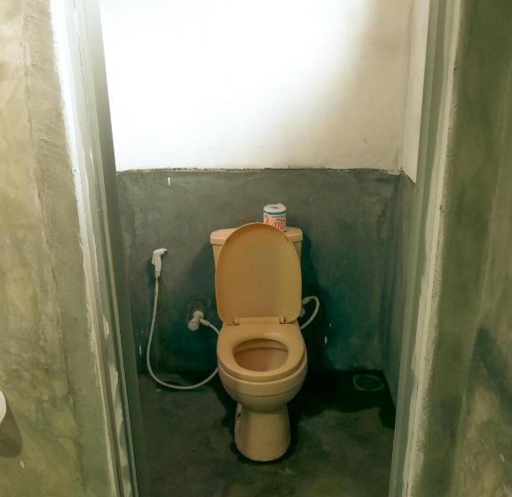 Pensió Bay Surf Hostel