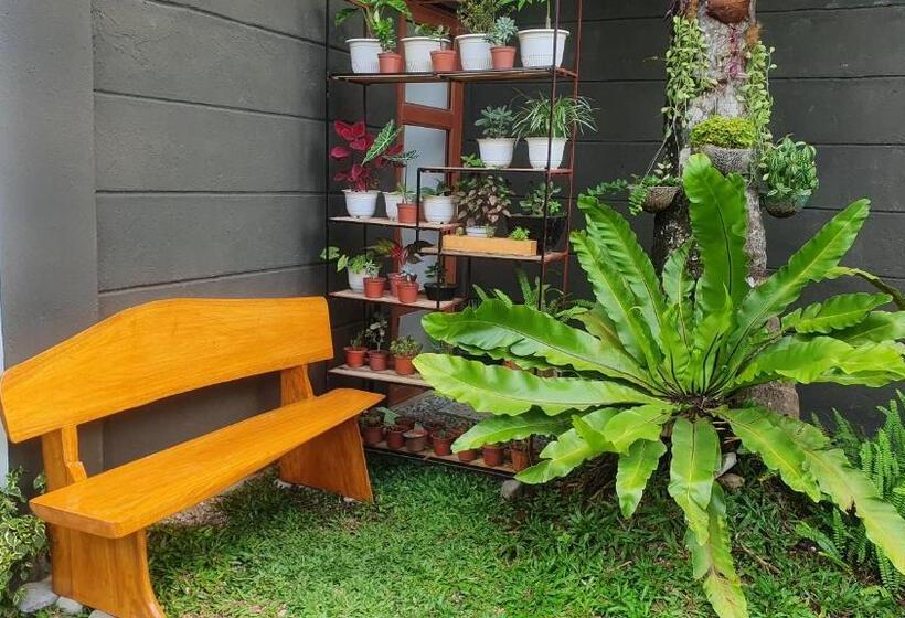 住宿加早餐  The Farm Shack By Sms Hospitality