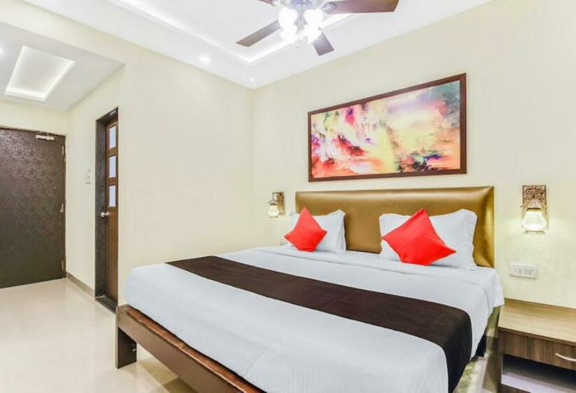 Itsy Hotels Adams Beach Resort, 350 Mtrs From Baga Beach