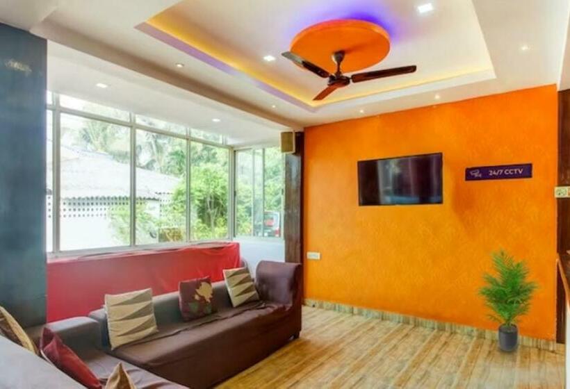 Itsy Hotels Adams Beach Resort, 350 Mtrs From Baga Beach