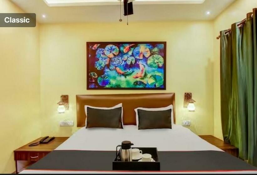 Itsy Hotels Adams Beach Resort, 350 Mtrs From Baga Beach