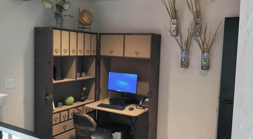 Отель Bunk House