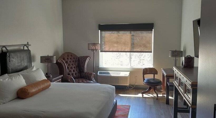 Отель Bunk House