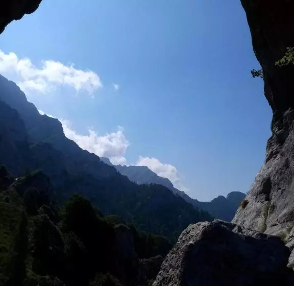 Aamiaismajoitus (B&B) Il Giardino Di Crès