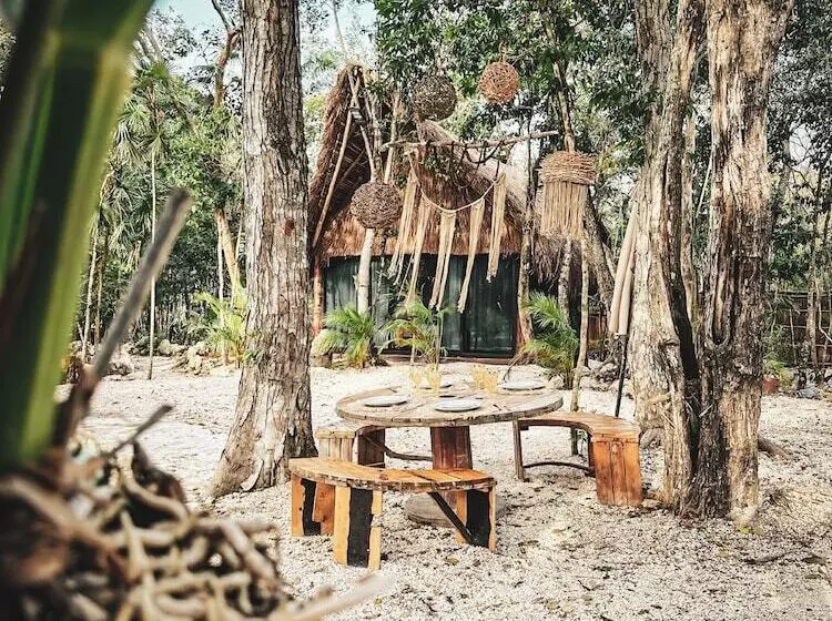 ホテル Naay Zama Tulum