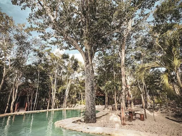 ホテル Naay Zama Tulum