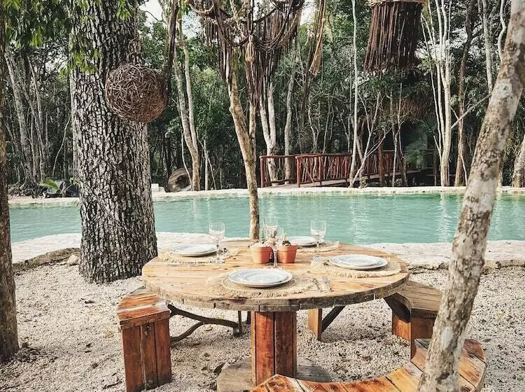ホテル Naay Zama Tulum