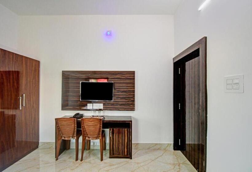 Hotell Oyo Flagship 81218 Cool Light Residency