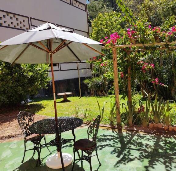 Отель Pousada La Colline