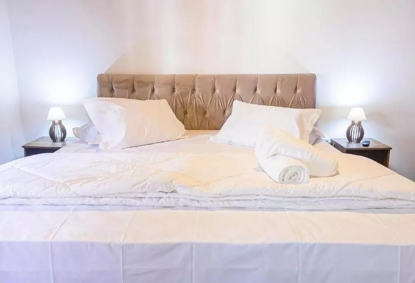 Hotelli Pousada La Colline