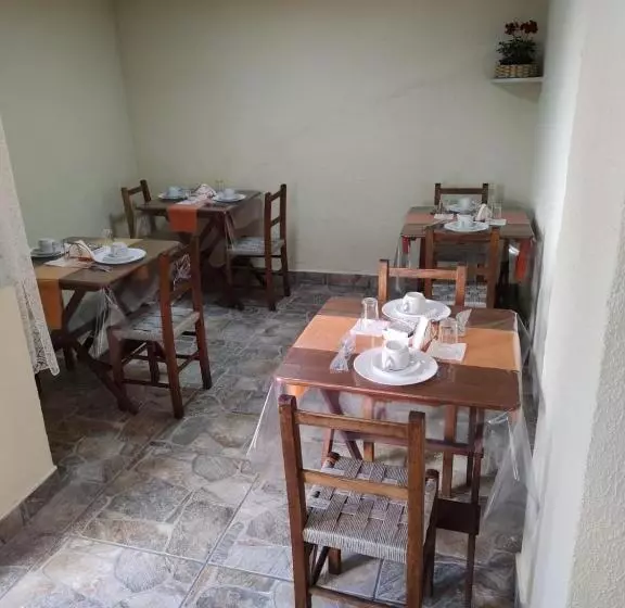 Hotelli Pousada La Colline