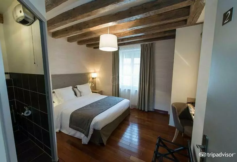 Hotelli Relais De La Loire