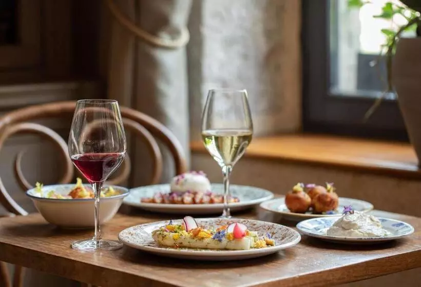 Hotelli Relais De La Loire