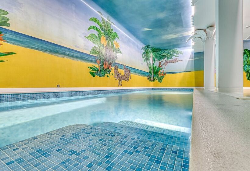 ホテル The Pink Elephant