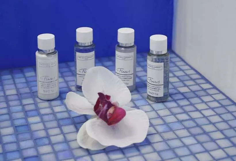 هتل The Pink Elephant