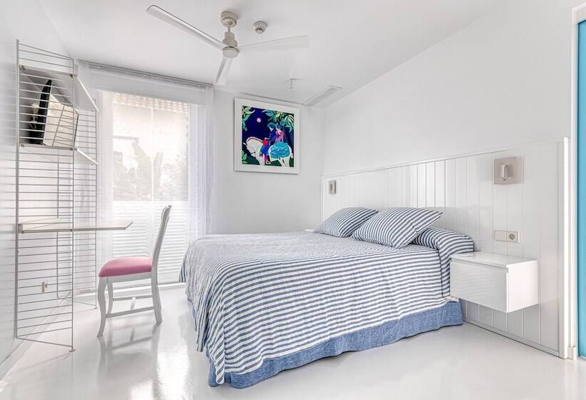 ホテル The Pink Elephant