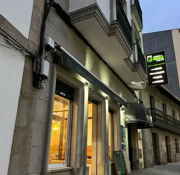 ユースホステル Pensión Arenas Palas