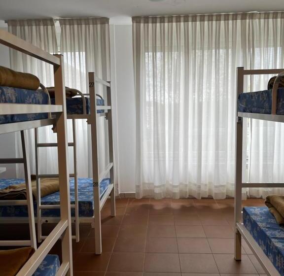 هاستل Pensión Arenas Palas