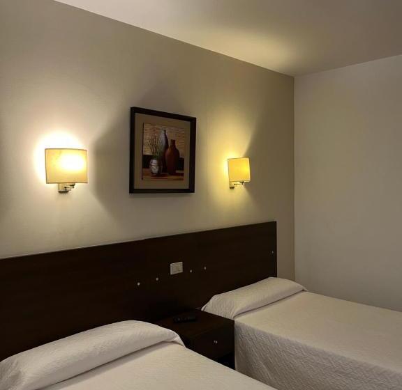 هاستل Pensión Arenas Palas