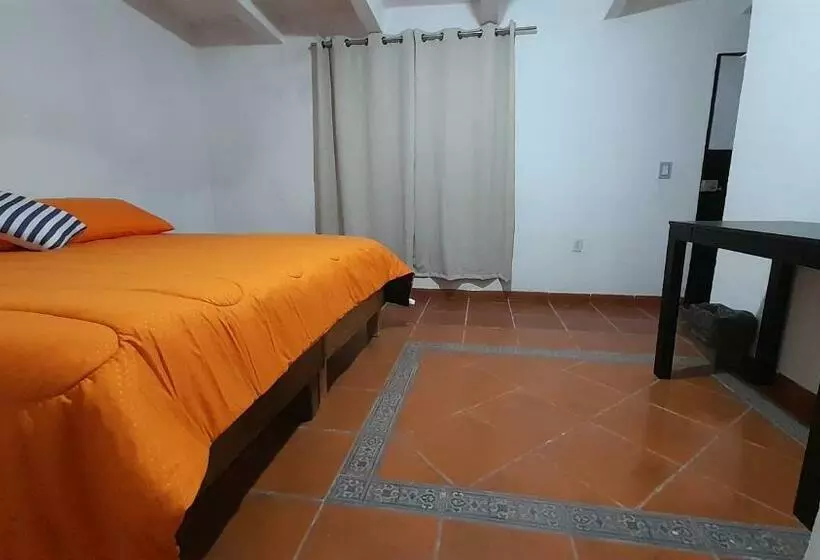 ユースホステル Posada El Refugio