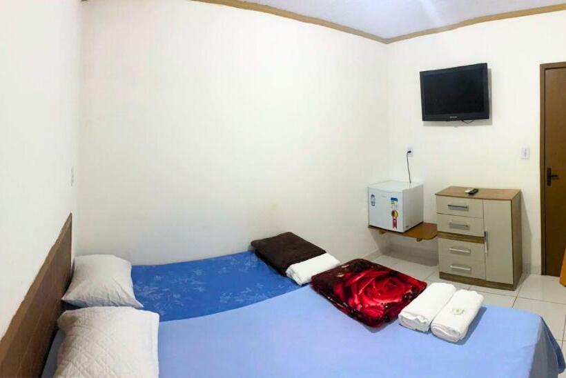 ホテル Pousada 4 Estações