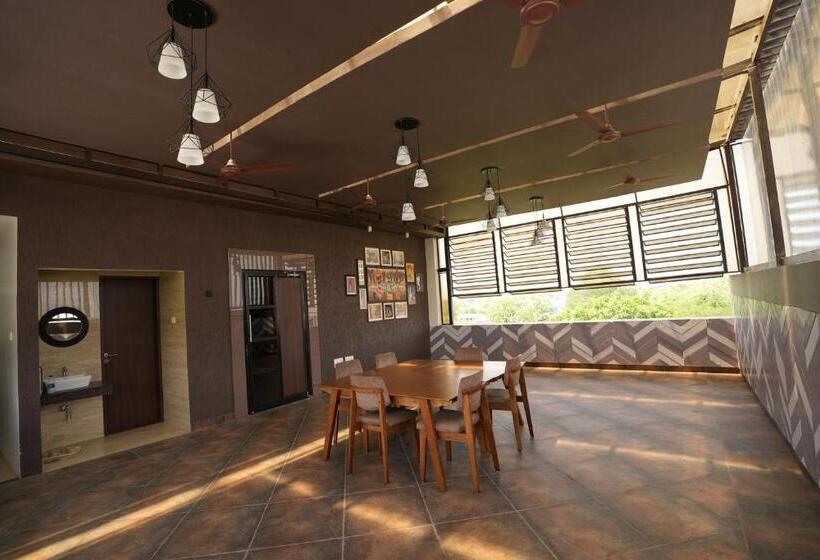 Hotel Sri Ambal Grand